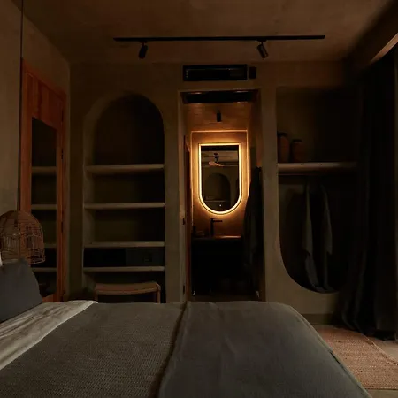 @before Sunset ホテル *