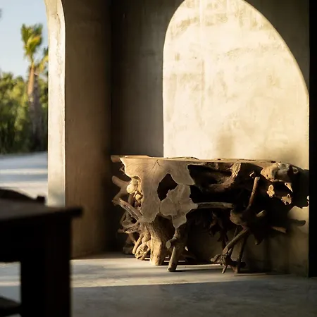 Hotel @before Sunset *