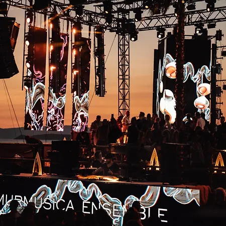 @before Sunset ホテル *