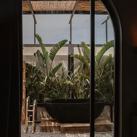 @before Sunset ホテル