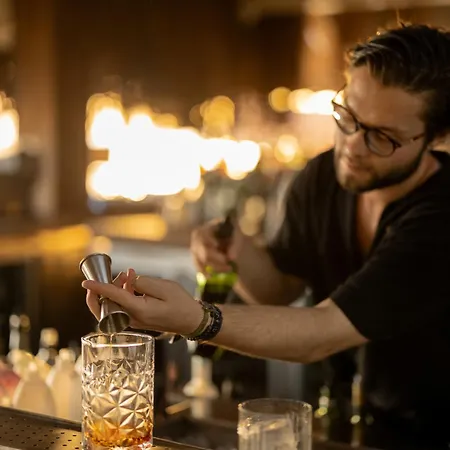 Hotel @before Sunset