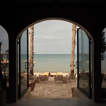 @before Sunset מלון