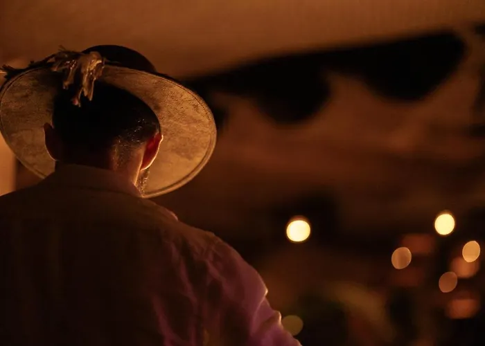 @before Sunset מלון *