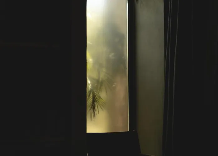 @before Sunset מלון