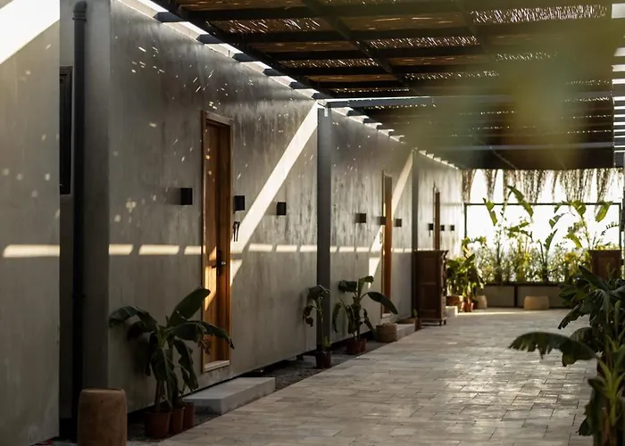 @before Sunset מלון