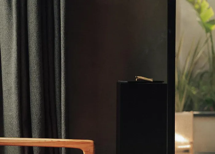 @before Sunset מלון *